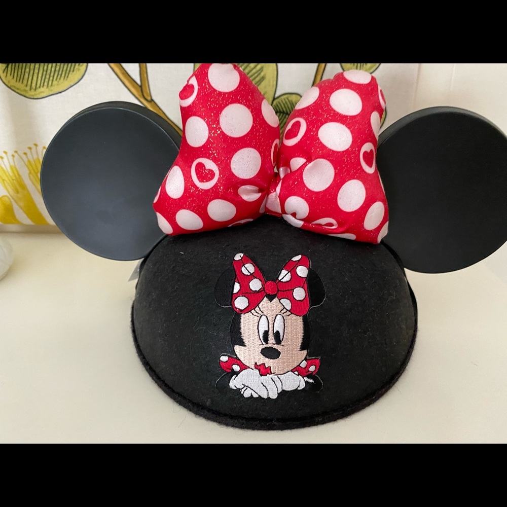 Minnie Mouse Disney hat